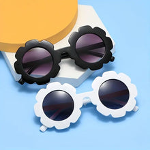 Load image into Gallery viewer, Childrens Trendy Sun Glasses
