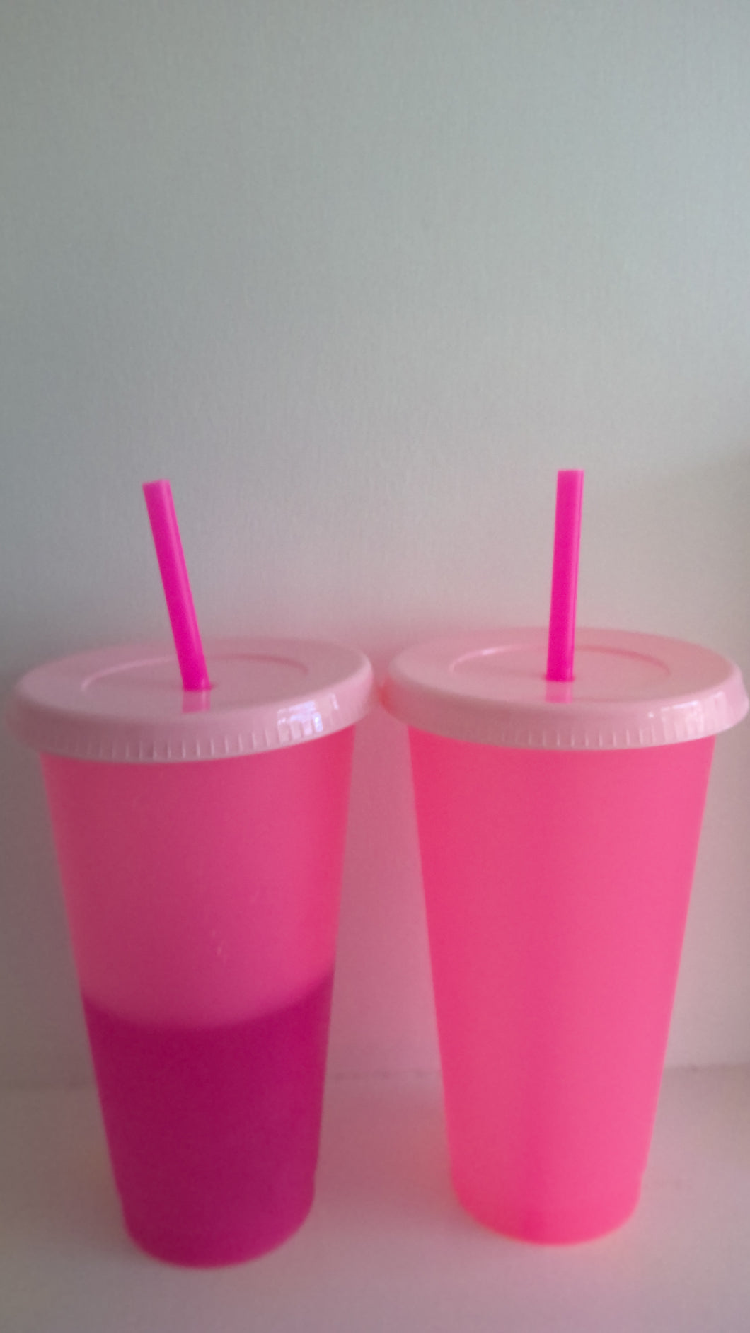 Drinkware - 24oz Pink Colour Changing Cups